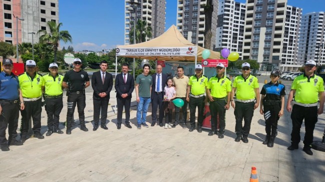 Tarsus’ta Trafik Haftası Etkinliği “Emniyet Kemeri Simülasyon Aracıyla Anlatıldı”