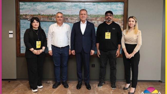 Akkoza’dan Vahap Seçer’e Nezaket Ziyareti