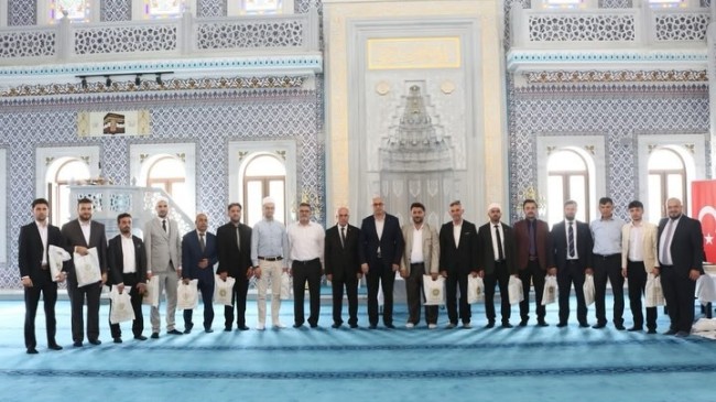 Tarsus Müftülüğü Personeli Mersin’deki Yarışmalarda Zirvenin Sahibi Oldu