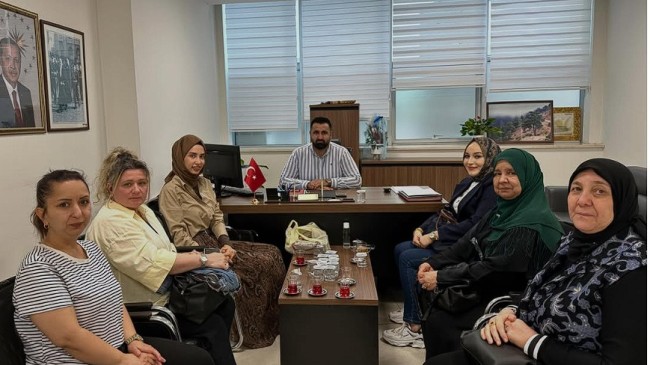 AK Parti Tarsus Kadın Kolları’ndan Tarsus Devlet Hastanesi Müdürü İmran Doğan’a Ziyaret