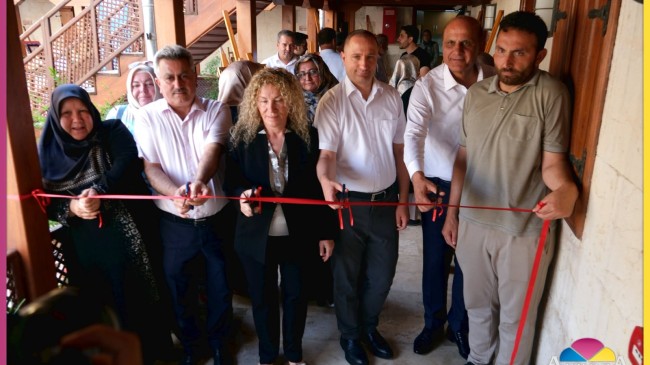 Tarsus’ta Geleneksel El Sanatları Sergisinde Emek Konuştu “Müftülük ve Halk Eğitim İş Birliğiyle Anlamlı Sergi”