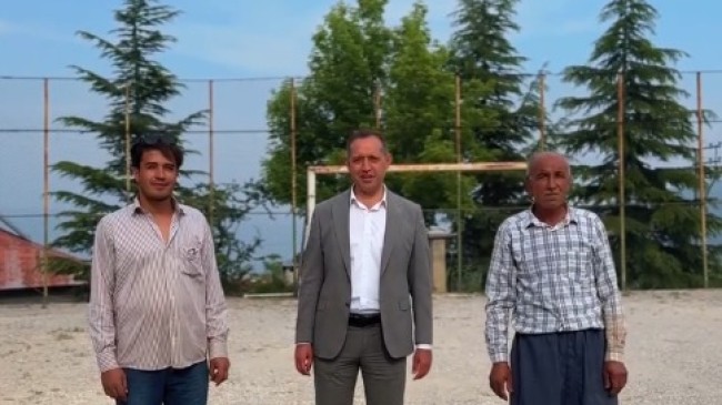 Çamlıyayla Belediyesi Fakılar Mahallesi’nde Halı Saha Çalışmaları Başladı