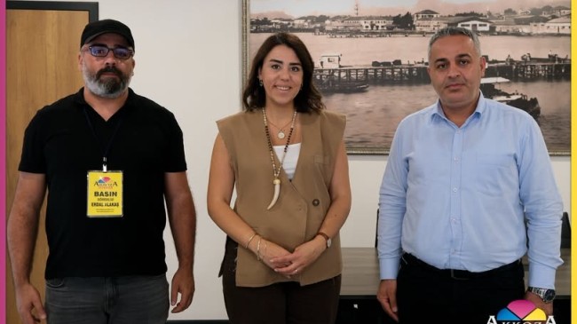 Akkoza’dan Mersin Büyükşehir Belediyesi Basın Yayın ve Halkla İlişkiler Daire Başkanı Ezgi Başer’e Nezaket Ziyareti