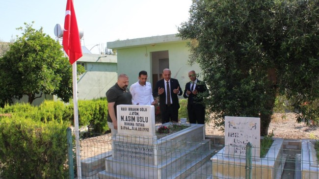 İlçe Millî Eğitim Müdürü’nden Şehidimiz Mustafa Asım Uslu’nun Kabrine Ziyaret