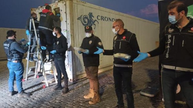 Mersin Limanı’nda patates yüklü gemide 45 kilo kokain ele geçirildi