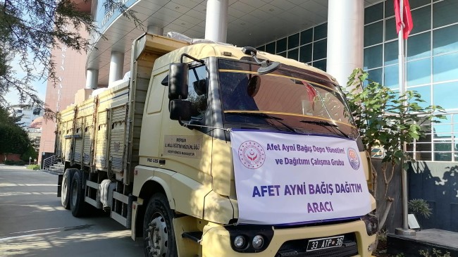 MERSİNLİ HEMŞEHRİLERİMİZİN DESTEKLERİ DEPREM BÖLGESİNE DOĞRU YOLA ÇIKTI