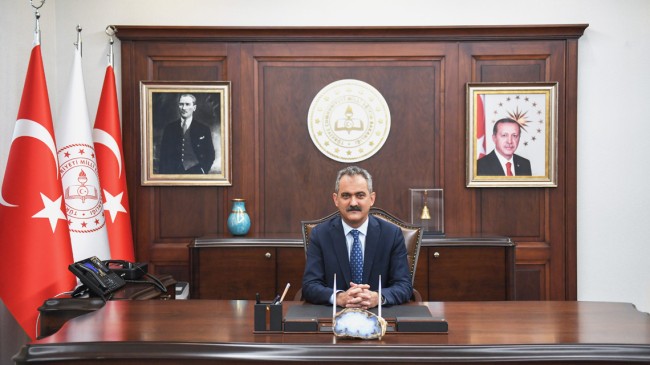 Milli Eğitim Bakanı Özer:”Adana’da okullar 13 Martta açılacak”