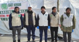 Tarsus Umut Kervanı deprem bölgesi Adıyaman’a 25 kişilik bir ekip ve bir Transit’ten oluşan insani yardım gönderdi