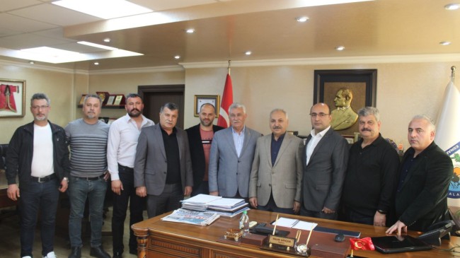 Tarsus Bakkallar ve Bayiler Esnaf Odası’nda  Bayrak Değişimi