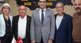 Tarsus Belediyesi Özel Kalem Müdürü Nihat Çapar,Atatürkçü Düşünce Derneği Tarsus Şubesini Ziyaret Etti