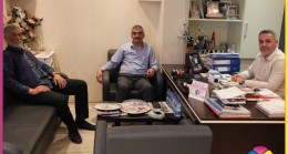 Çamlıyayla Esnaf Odası Başkanı ve Haber Medya Gazetesi, Akkoza Medya’ya Ziyarette Bulundu.