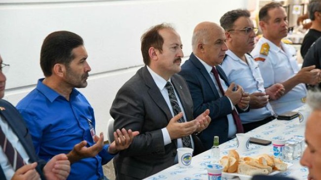 VALİ ALİ HAMZA PEHLİVAN, ŞEHİT PİYADE UZMAN ÇAVUŞ HALİL ŞAHİN İÇİN DÜZENLENEN MEVLİD PROGRAMINA KATILDI