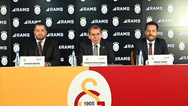 Galatasaray, Kupa Törenine 5 Yıldızlı Formayla Çıkan Fenerbahçe’ye Ceza Verilmesini Bekliyor