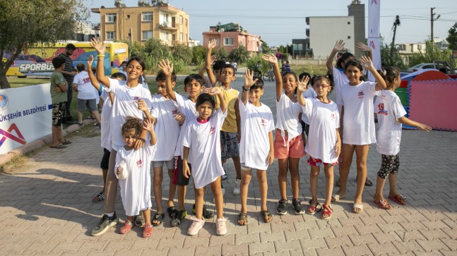 Mersin Büyükşehir, Cumhuriyet Coşkusunu Çocuklarla Büyütüyor