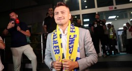 Fenerbahçe, Cengiz Ünder ile 4 Yıllık Anlaşmaya Varıldığını Açıkladı