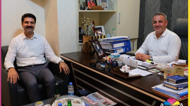 MHP Tarsus Belediye Başkan A. Adayı Ahmet Şen, Akkoza Medya Grubu’nu Ziyaret Etti
