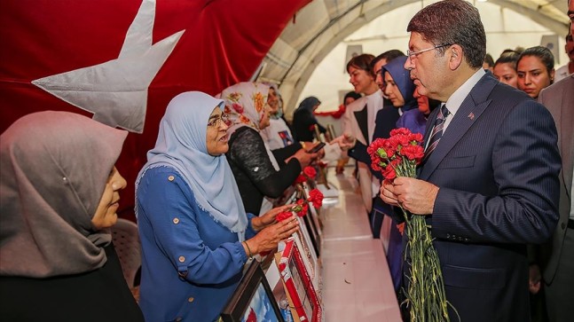 Adalet Bakanı Tunç: “Diyarbakır annelerimizin bu mücadelesine destek olmaya her daim devam edeceğiz”