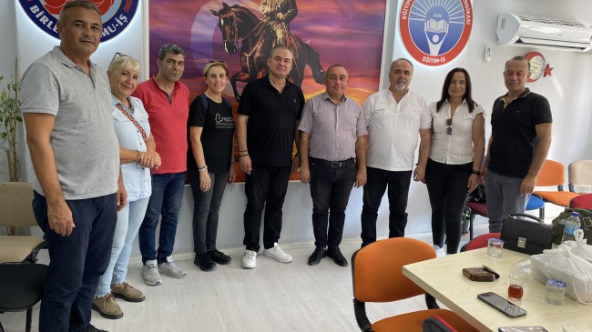 Atatürkçü Düşünce Derneği Adana ve Tarsus Şube Yönetim Kurulu Üyeleri, Eğitim İş Tarsus Şubesini Ziyaret Etti