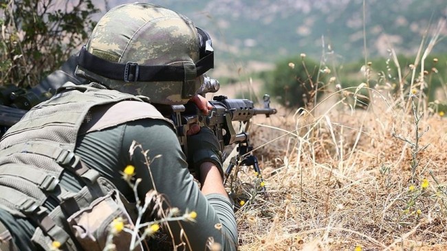 Zeytin Dalı ve Barış Pınarı Harekat Bölgelerinde Saldırı Hazırlığındaki 5 Terörist Etkisizleştirildi