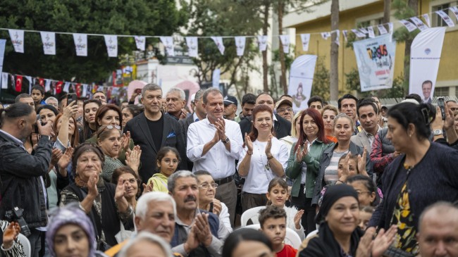 Başkan Seçer, Dolu Dolu Geçen Festivalin İkinci Gününde de Tarsus’taydı