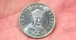 Darphane Yetkilileri “5 Liralık Hatıra Paralardaki Atatürk Rölyefinin Benzemediği” İddialarına Yanıt Verdi
