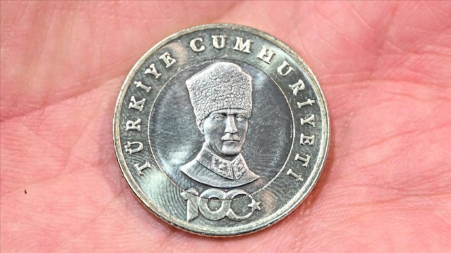 Darphane Yetkilileri “5 Liralık Hatıra Paralardaki Atatürk Rölyefinin Benzemediği” İddialarına Yanıt Verdi