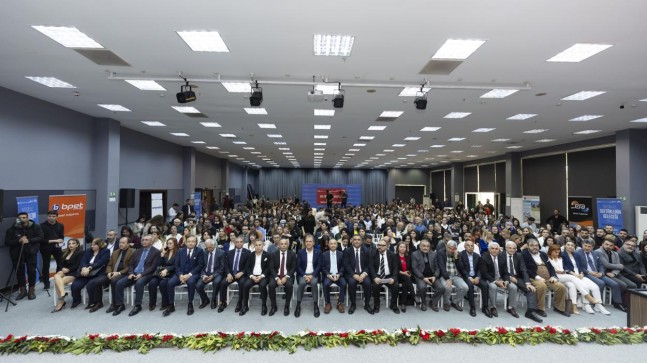 Başkan Seçer, ‘Mersin 4.0 Sektörlerin Geleceği Zirvesi’nde Konuştu
