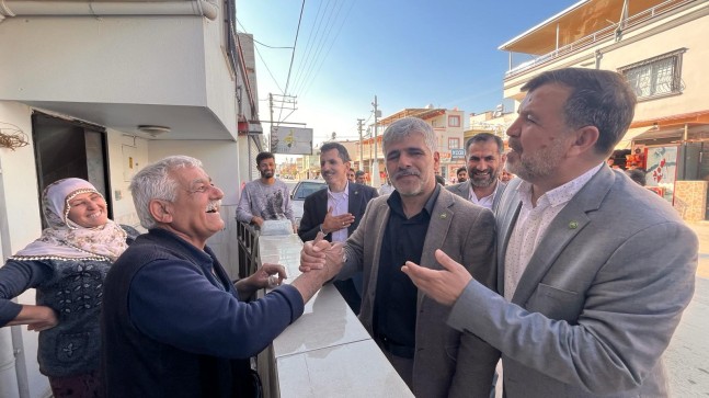 HÜDA PAR Tarsus Belediye Başkan Adayı Aslan Esnaf Ziyaretlerine Devam Ediyor