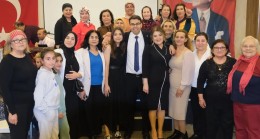 Mehmet Yunus Seven’in, Tarsuslu Kadınlarla 8 Mart Buluşması Büyük İlgi Gördü