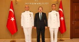 VALİ ALİ HAMZA PEHLİVAN, KOMODOR DENİZ ALBAY ONUR ÇELİK ve TCG NUSRET GEMİ KOMUTANI DENİZ ÜSTEĞMEN ERSİN TAŞKIN’I KABUL ETTİ