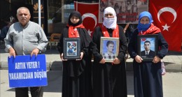Muşlu aileler DEM Parti önündeki eylemlerini sürdürdü