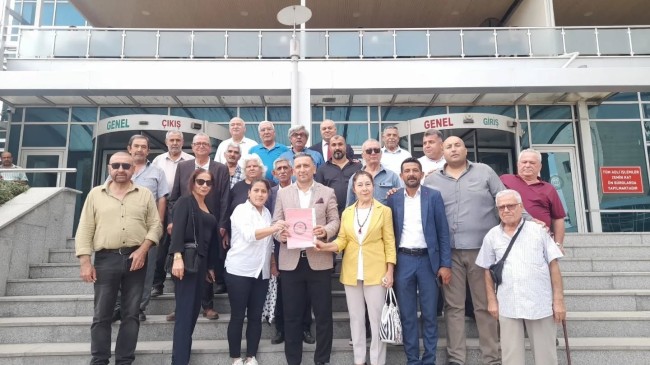 İYİ Parti Tarsus İlçe Başkanı Özgür Türker Mazbatasını Teslim Aldı