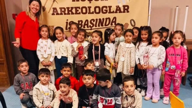 Tarsus’ta Öğrenciler Müzede Tarihle Buluştu